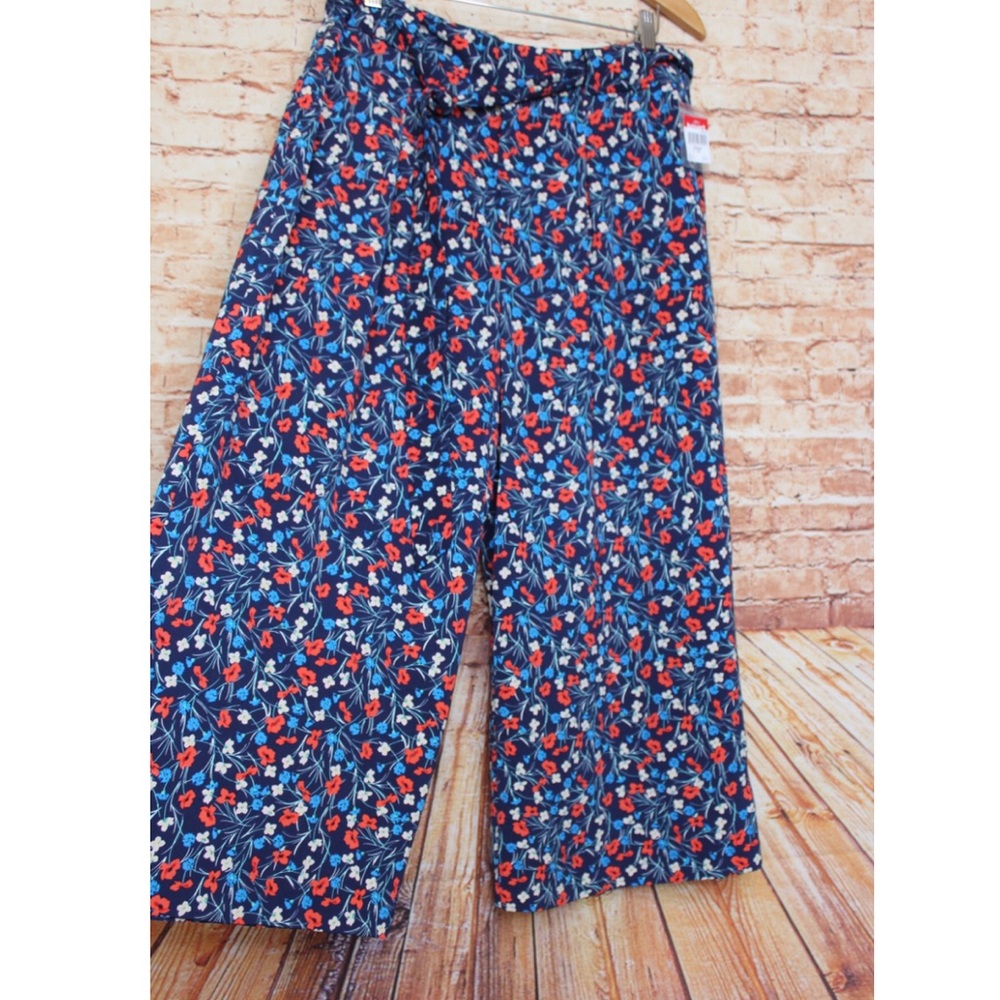 Attention | Mini Floral Culottes Wide Leg Cropped